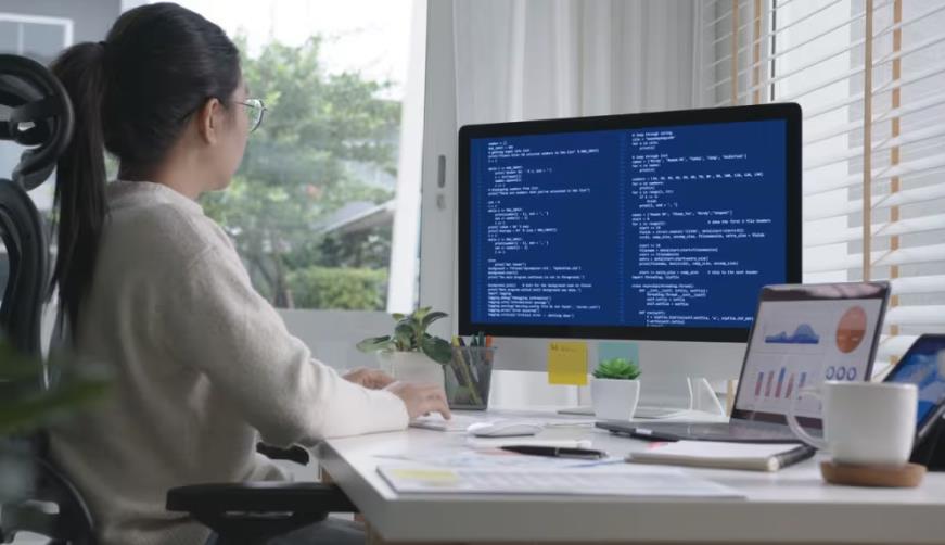 云岩区企业数字化解决方案:机器学习赋能商业模式升级的核心路径